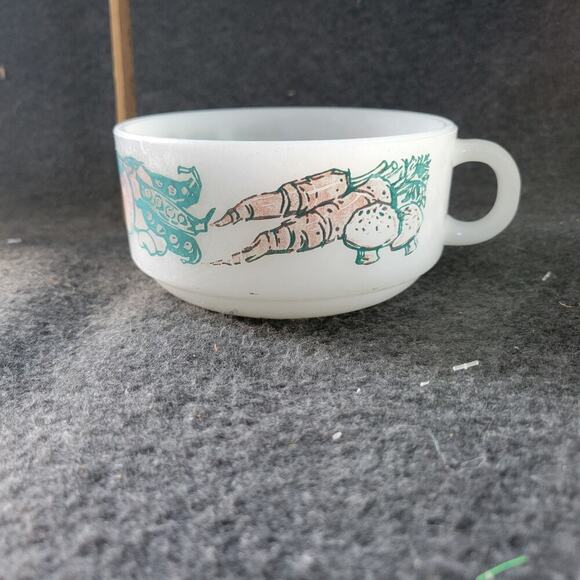 Vintage Glasbake J-2711 Milk Glass Retro Vegetables Soup Mug Coffee Cup USA - Picture 1 of 8